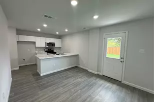 541 Tall Meadow Dr, Cleburne, TX 76031 - Photo 5