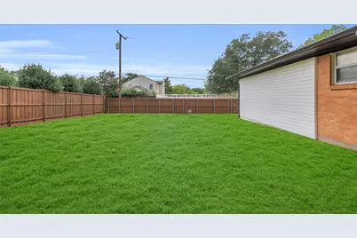 11107 Hillcrest Road, Dallas, TX 75230 - Photo 23