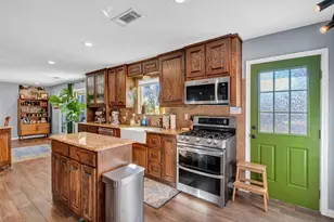 406 N Oak Ln, Tolar, TX 76476 - Photo 15