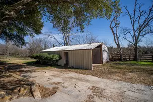 1025 S Belknap St, Mexia, TX 76667 - Photo 37