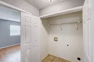 7324 Vanessa Dr, Fort Worth, TX 76112 - Photo 13