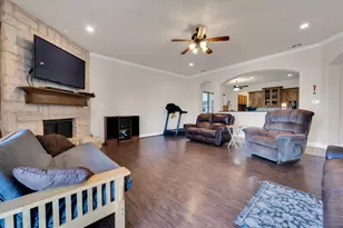 415 Breezeway Ct, Cedar Hill, TX 75104 - Photo 9