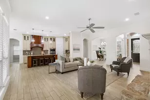 10909 Chriswood Dr, Crowley, TX 76036 - Photo 9