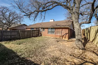 712 Woodland Court, Kennedale, TX 76060 - Photo 15