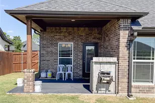 704 Nolan Dr, Sherman, TX 75092 - Photo 31