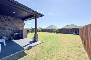 704 Nolan Dr, Sherman, TX 75092 - Photo 27
