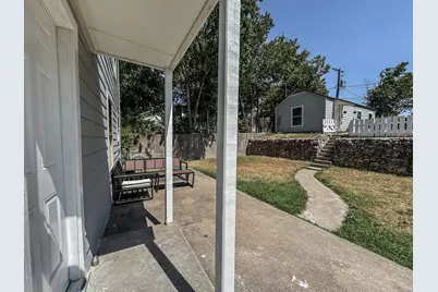 1864 Highland Avenue, Fort Worth, TX 76164 - Photo 3