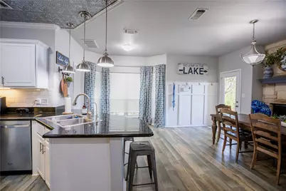 2702 River Ridge Court, Granbury, TX 76048 - Photo 9