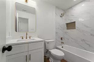 9641 Sophora Cir, Dallas, TX 75249 - Photo 21