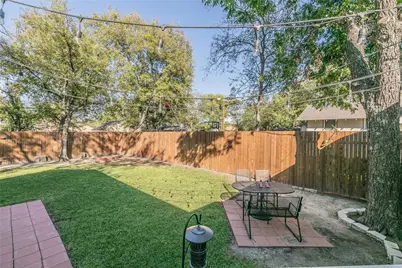 809 E Mulkey Street, Fort Worth, TX 76104 - Photo 3