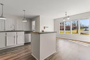 2400 Holly St, Jacksonville, TX 75766 - Photo 9