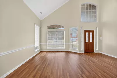 5819 Chatsworth Court, Arlington, TX 76018 - Photo 3