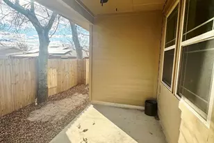 1513 Galveston St, Grand Prairie, TX 75051 - Photo 17