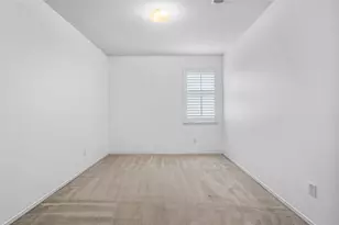 808 Dunkirk Ln, Arlington, TX 76017 - Photo 15