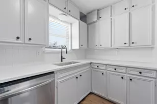 2805 Rex Cruse Dr, Sherman, TX 75092 - Photo 9