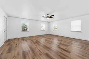 2805 Rex Cruse Dr, Sherman, TX 75092 - Photo 5