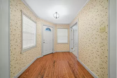 101 N 7th Street, Krum, TX 76249 - Photo 5