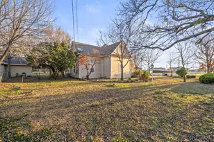101 N 7th St, Krum, TX 76249 - Photo 25