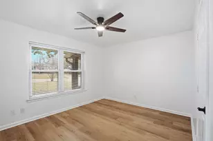 525 W Ridgewood Dr, Garland, TX 75041 - Photo 15