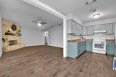 1007 Kay Lynn Street, Mansfield, TX 76063 - Photo 3