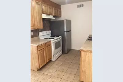 214 Locust Street S, Sulphur Springs, TX 75482 - Photo 7