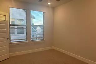 825 W Mayfield Rd, Arlington, TX 76015 - Photo 5