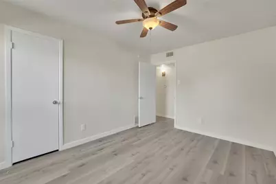 1011 Elk Grove Drive, Richardson, TX 75081 - Photo 9