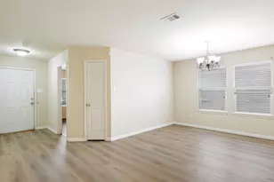 1508 Mockingbird Dr, Aubrey, TX 76227 - Photo 3