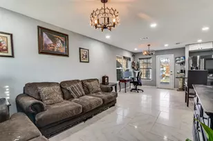 650 Pleasant Oaks Dr, Dallas, TX 75217 - Photo 7