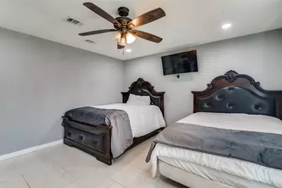 650 Pleasant Oaks Drive, Dallas, TX 75217 - Photo 17