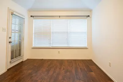 908 Chestnut Avenue, Burleson, TX 76028 - Photo 3