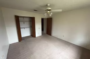 505 N Walnut Creek Dr, Mansfield, TX 76063 - Photo 11