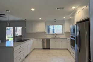 2925 Ridgewood Dr, Hurst, TX 76054 - Photo 9