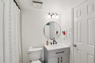 2835 Keller Springs Rd, Carrollton, TX 75006 - Photo 17