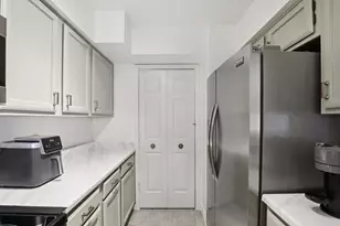 2835 Keller Springs Rd, Carrollton, TX 75006 - Photo 11