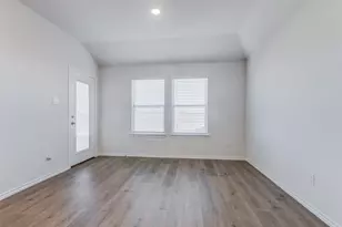 918 Buttercup Dr, Pilot Point, TX 76258 - Photo 5