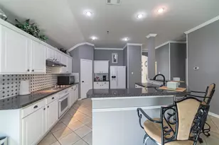 1706 Hollow Creek Ct, Garland, TX 75040 - Photo 17