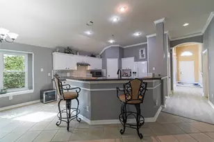 1706 Hollow Creek Ct, Garland, TX 75040 - Photo 9