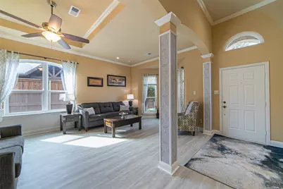 1706 Hollow Creek Court, Garland, TX 75040 - Photo 11