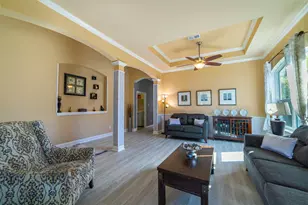 1706 Hollow Creek Ct, Garland, TX 75040 - Photo 9