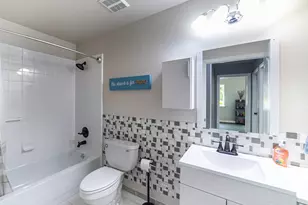1706 Hollow Creek Ct, Garland, TX 75040 - Photo 19