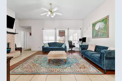 409 Huddleston Court, Springtown, TX 76082 - Photo 7