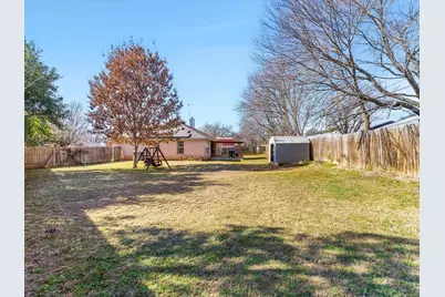 409 Huddleston Court, Springtown, TX 76082 - Photo 29