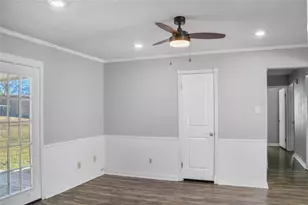 812 Jerry Ln, Bedford, TX 76022 - Photo 7