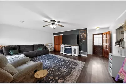 1604 Lyndale Drive, Ennis, TX 75119 - Photo 7