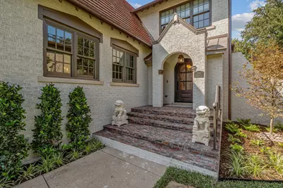 2336 Medford Court E, Fort Worth, TX 76109 - Photo 3