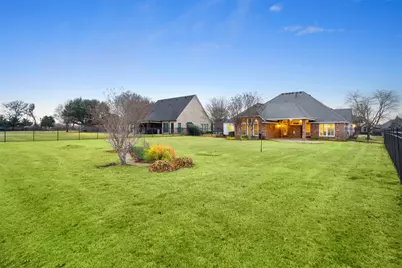 669 Brookhaven Court, Waxahachie, TX 75165 - Photo 35