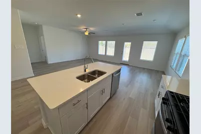 700 London Town Lane, Princeton, TX 75071 - Photo 5