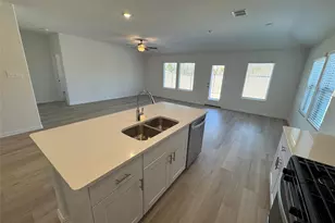 700 London Town Ln, Princeton, TX 75071 - Photo 5