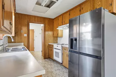 8701 Midway Drive, Woodway, TX 76712 - Photo 11